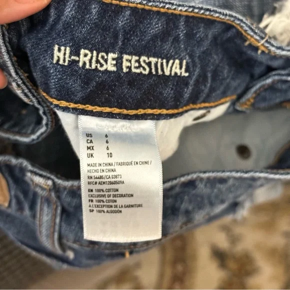 American‎ Eagle Hi-Rise Festival Denim Shorts Lace Distressed Size 6 - Picture 6 of 7